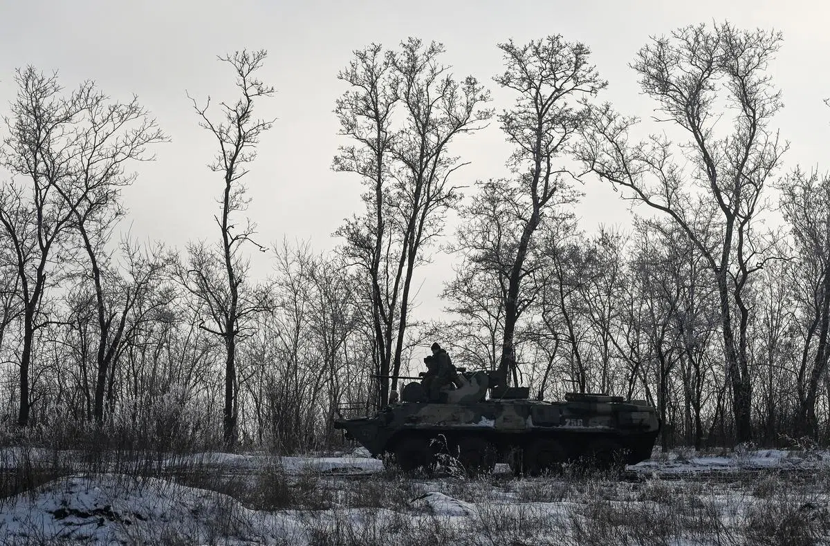 俄罗斯2021年12月向西方国家提交安全倡议草案，要求北约承诺不再东扩及不在乌克兰部署武器等。（路透社）