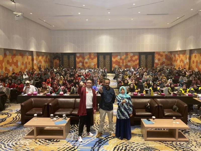 Lazada在印度尼西亚为中小微企业提供数码培训。（图/Lazada提供）