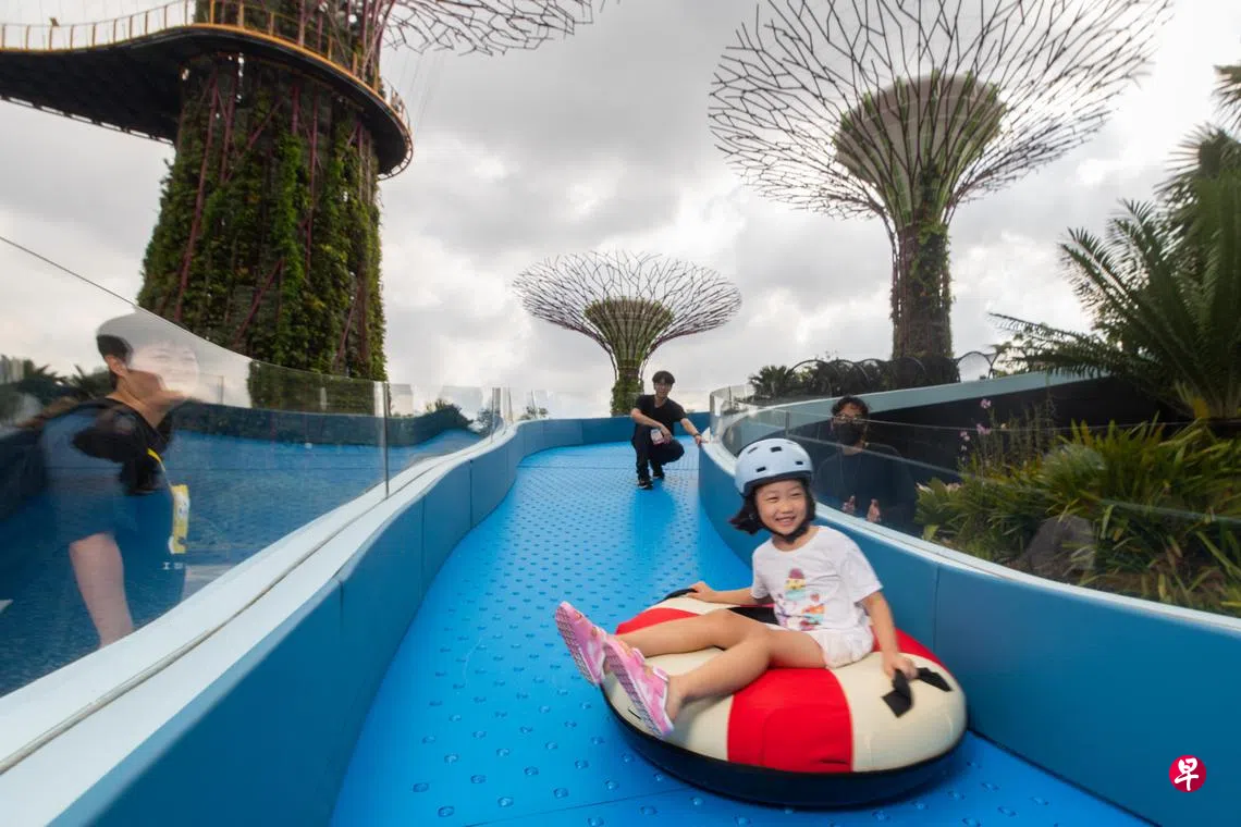 体验超级滑梯滑下快感滨海湾花园儿童节热闹登场| 联合早报