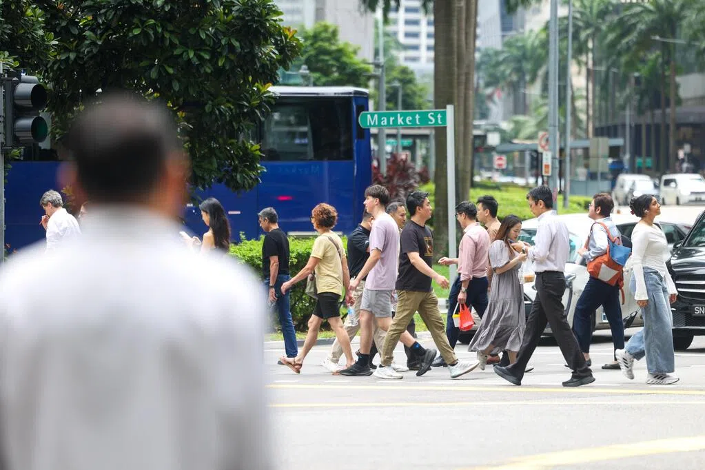 朝野聚焦2025年政策亮点 最认同推动职场公平与加强网安