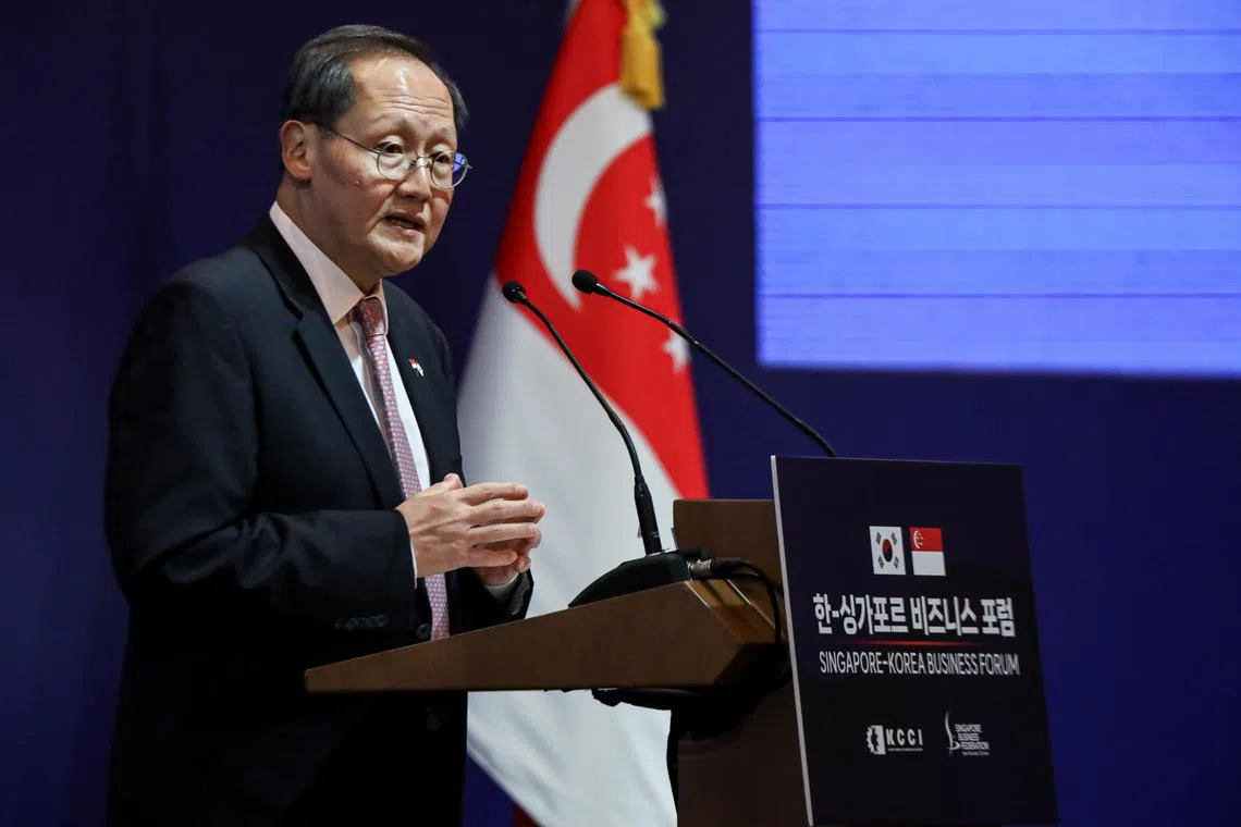 陈诗龙致辞时说，新加坡与韩国之间的强大经济联系持续蓬勃发展。（关俊威摄）