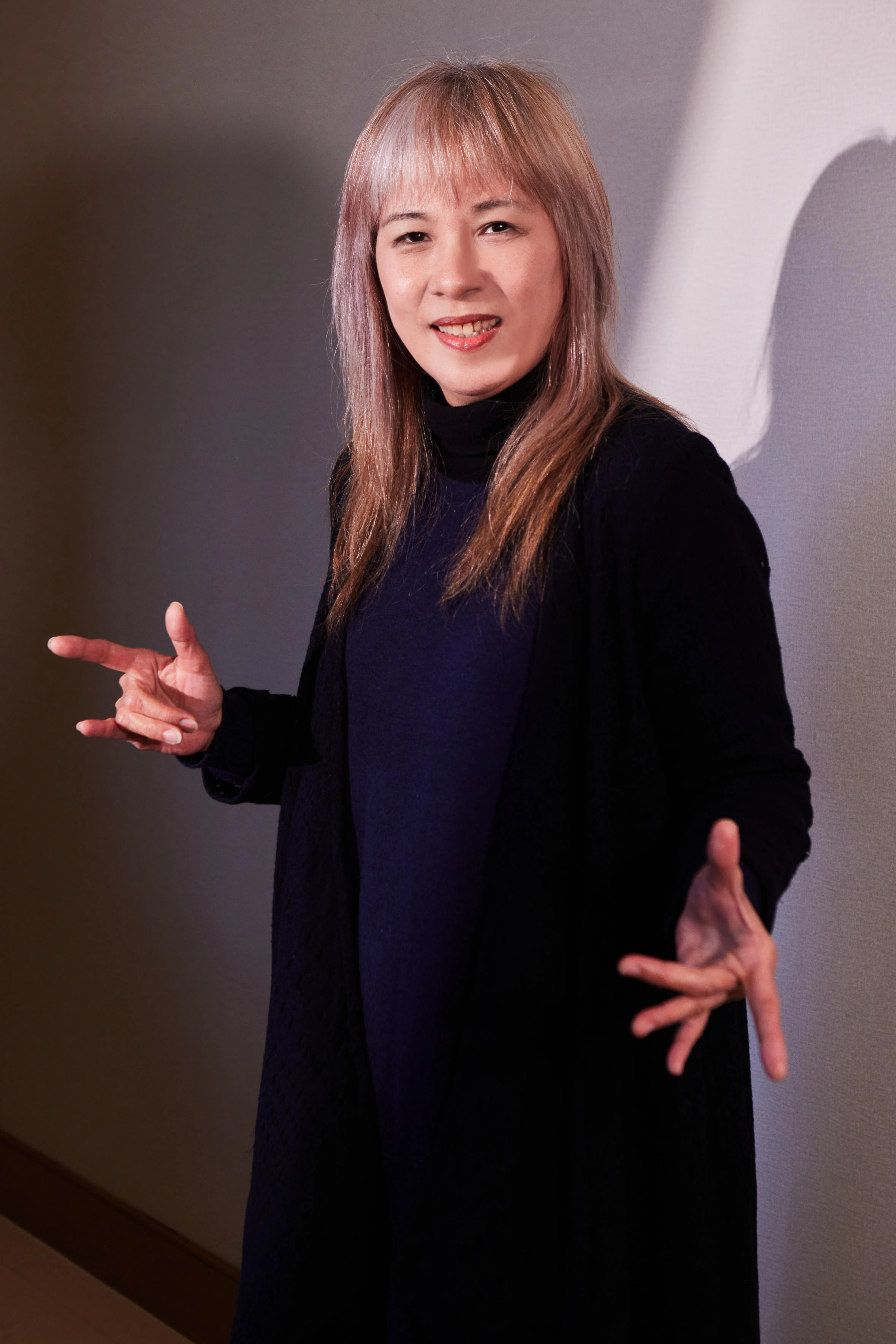 曾淑勤坦言录制生态主题节目过程艰辛，既要熬夜，还拍到中暑。（创时代提供）