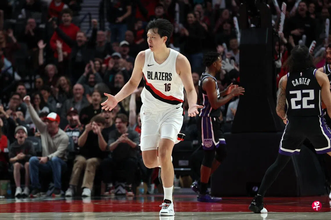 杨瀚森第二场NBA季前赛爆发助拓荒者险胜大王| 联合早报