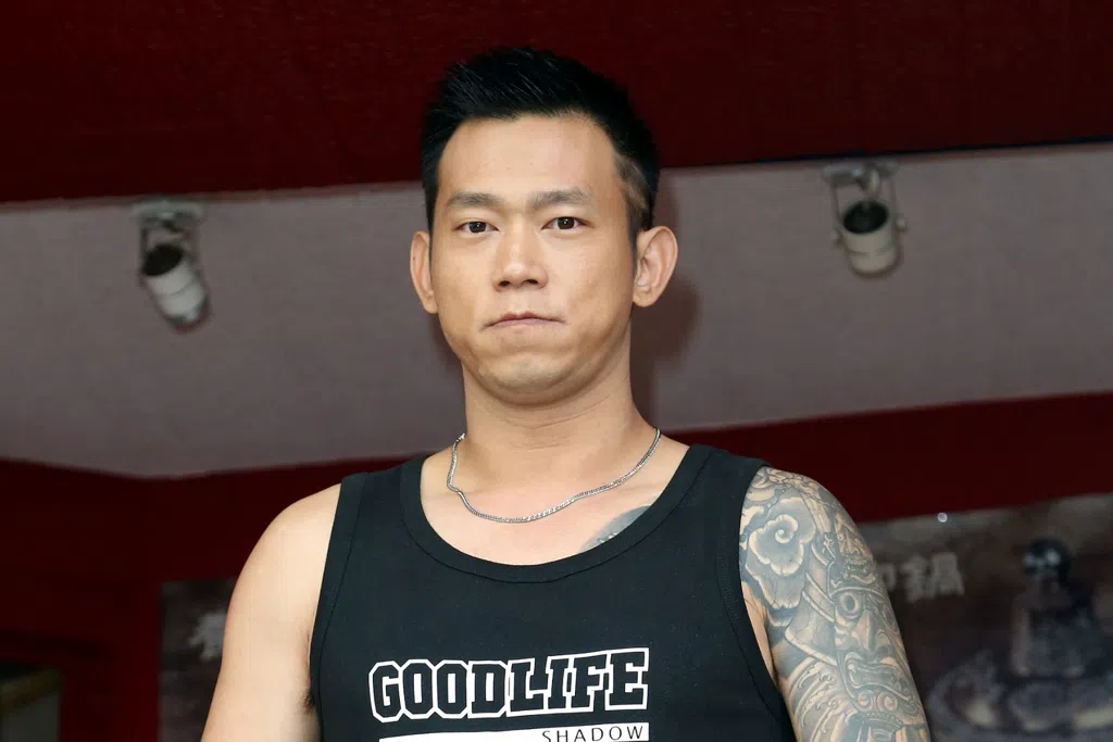 重返正途的颜正国2014年执导电影《角头》。（互联网）