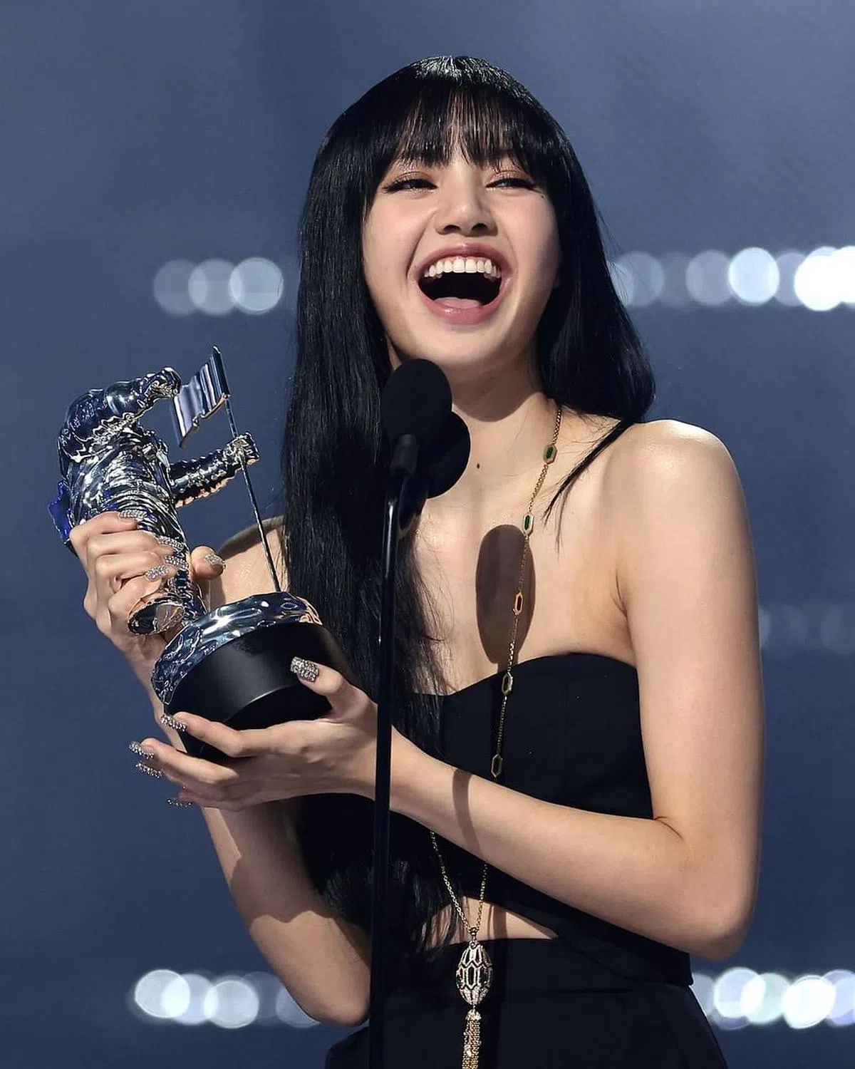 BLACKPINK成员Lisa以单曲《Lalisa》抱回一座个人奖项。（图/互联网）
