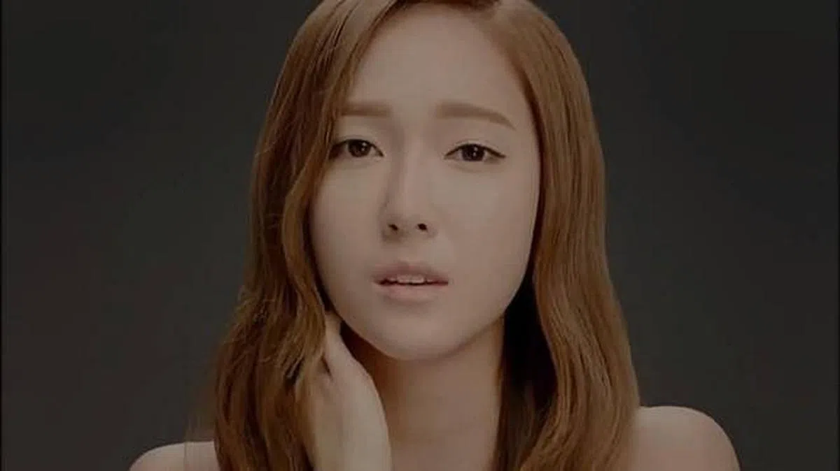 歌曲“Divine”据传是Jessica在团体的最后一支MV。（图/互联网）