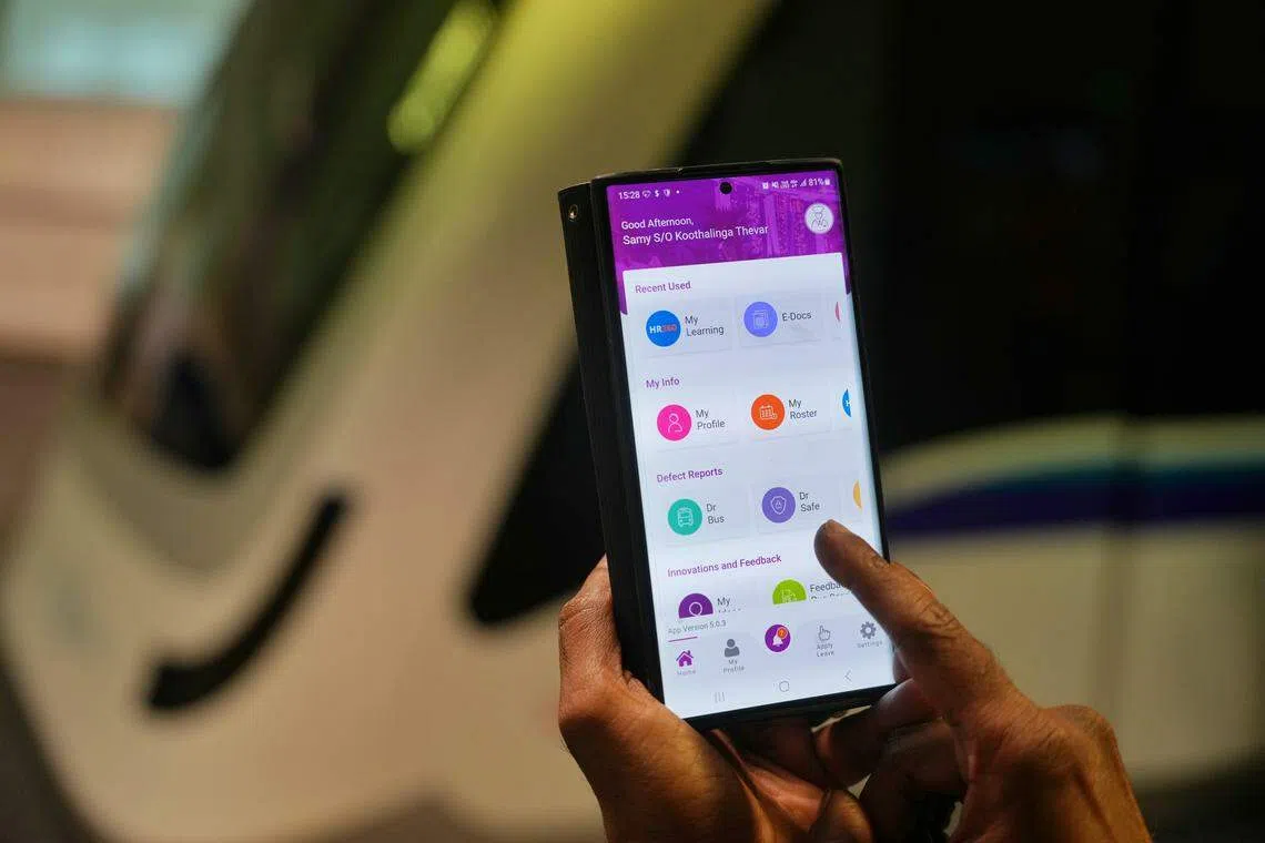 新捷运推出的i-Link手机应用，让职员多一个通报安全问题的平台。（谢智扬摄）