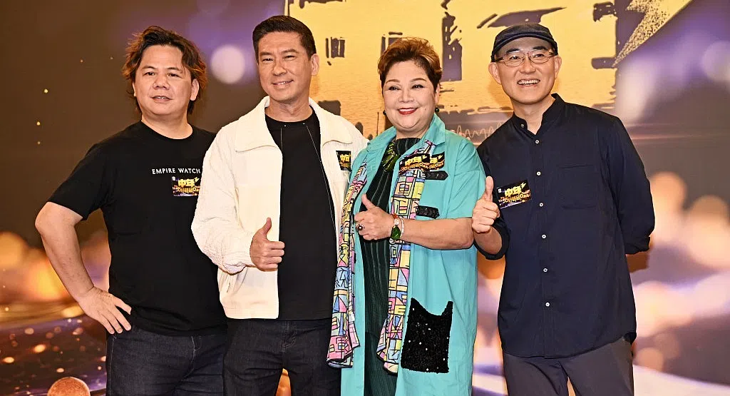 担任《中年好声音》的评审团包括伍仲衡（左起）、张佳添、肥妈和周国丰。（互联网）