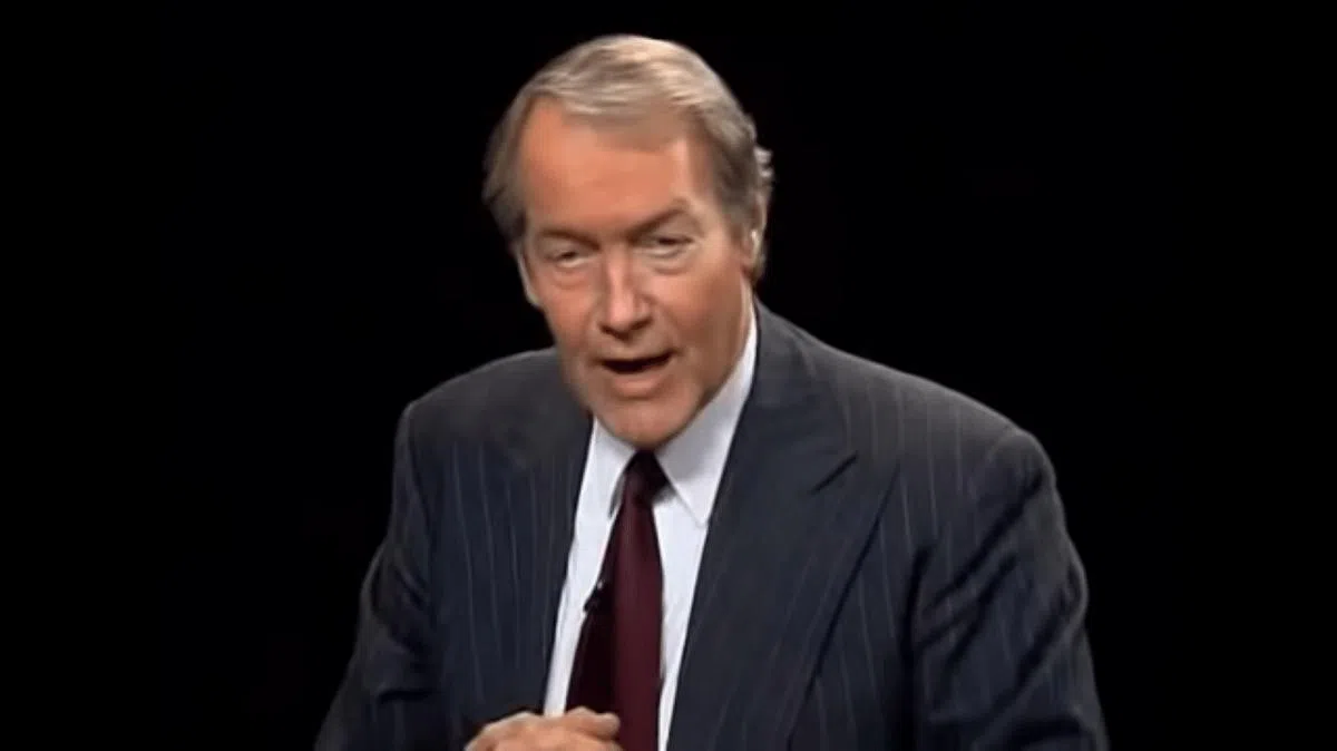 美国著名电视记者、谈话节目主持人查理·罗斯（Charlie Rose）。（视频截图）