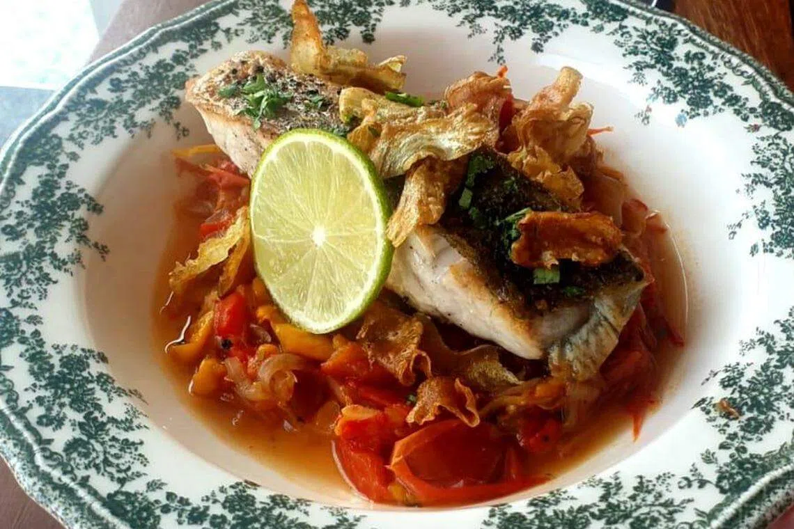 澳大利亚肺鱼酸甜开胃。（餐馆提供）
