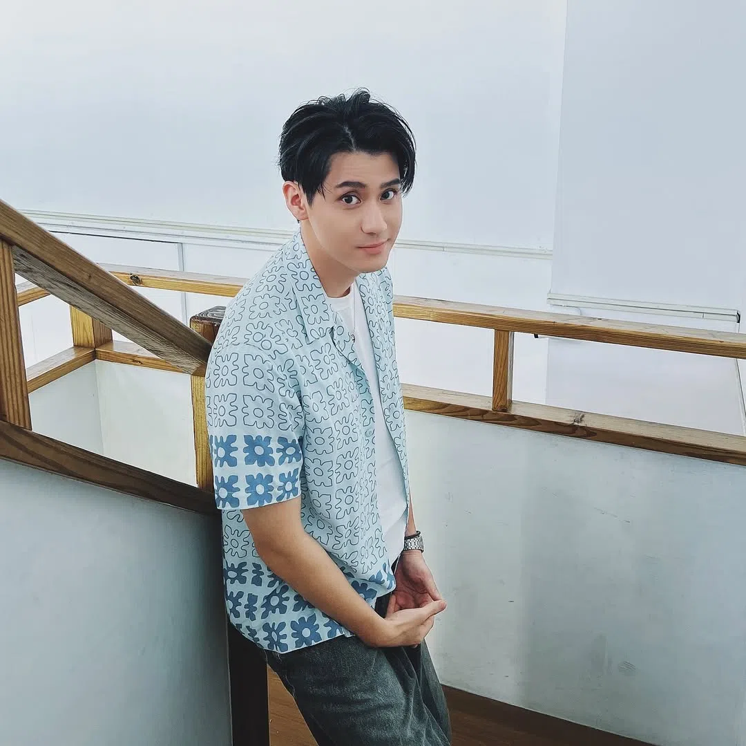 李玉玺是台湾演艺圈的“星二代”，父亲是艺人李亚明。（取自李玉玺IG）