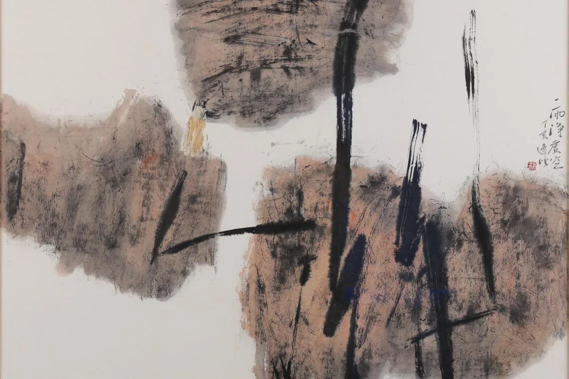 蔡逸溪水墨画《一雨净虚空》（2007）带抽象色彩。（藏家与蔡逸溪家属提供）