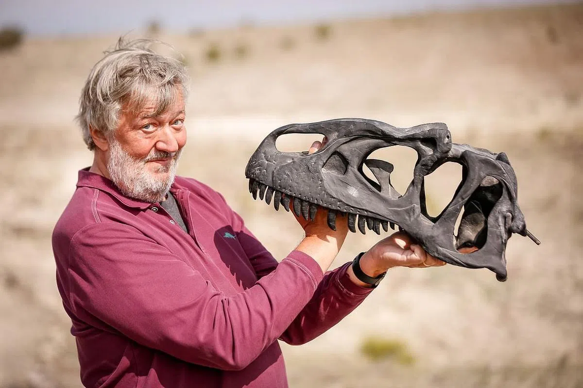 法莱探访美国犹他州的恐龙采石场。