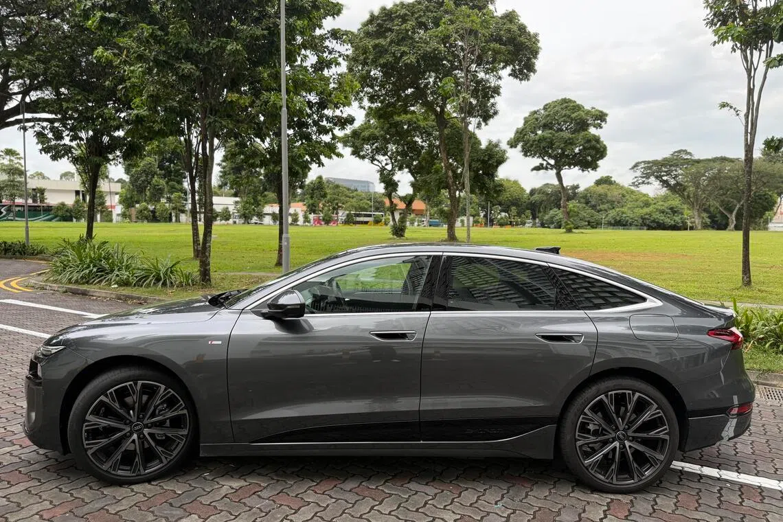 奥迪在PPE平台上重新开发A6 Sportback e-tron的前轴结构，转向反应更快，车身侧倾与俯仰也更低。（吴庆康摄）