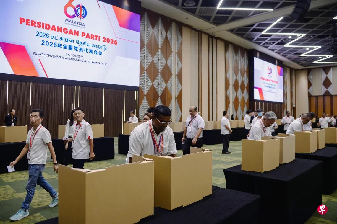 1857人支持 242人反对 民行党大会决议：续留联邦政府