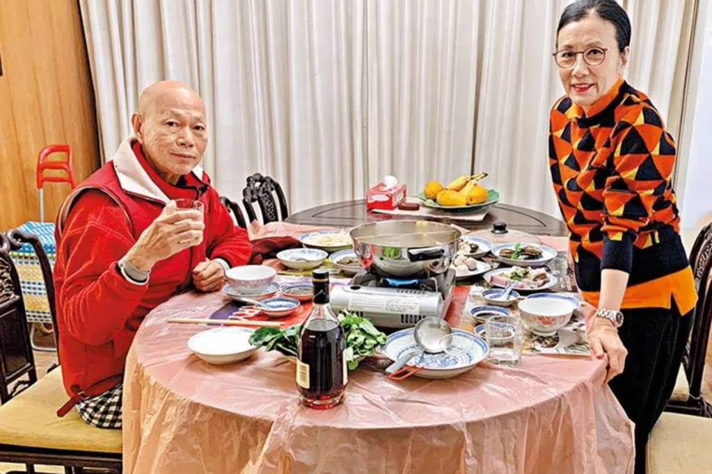 罗家英与汪明荃住豪宅30年三度遭盗窃 吓坏“不敢把金饰放家里”