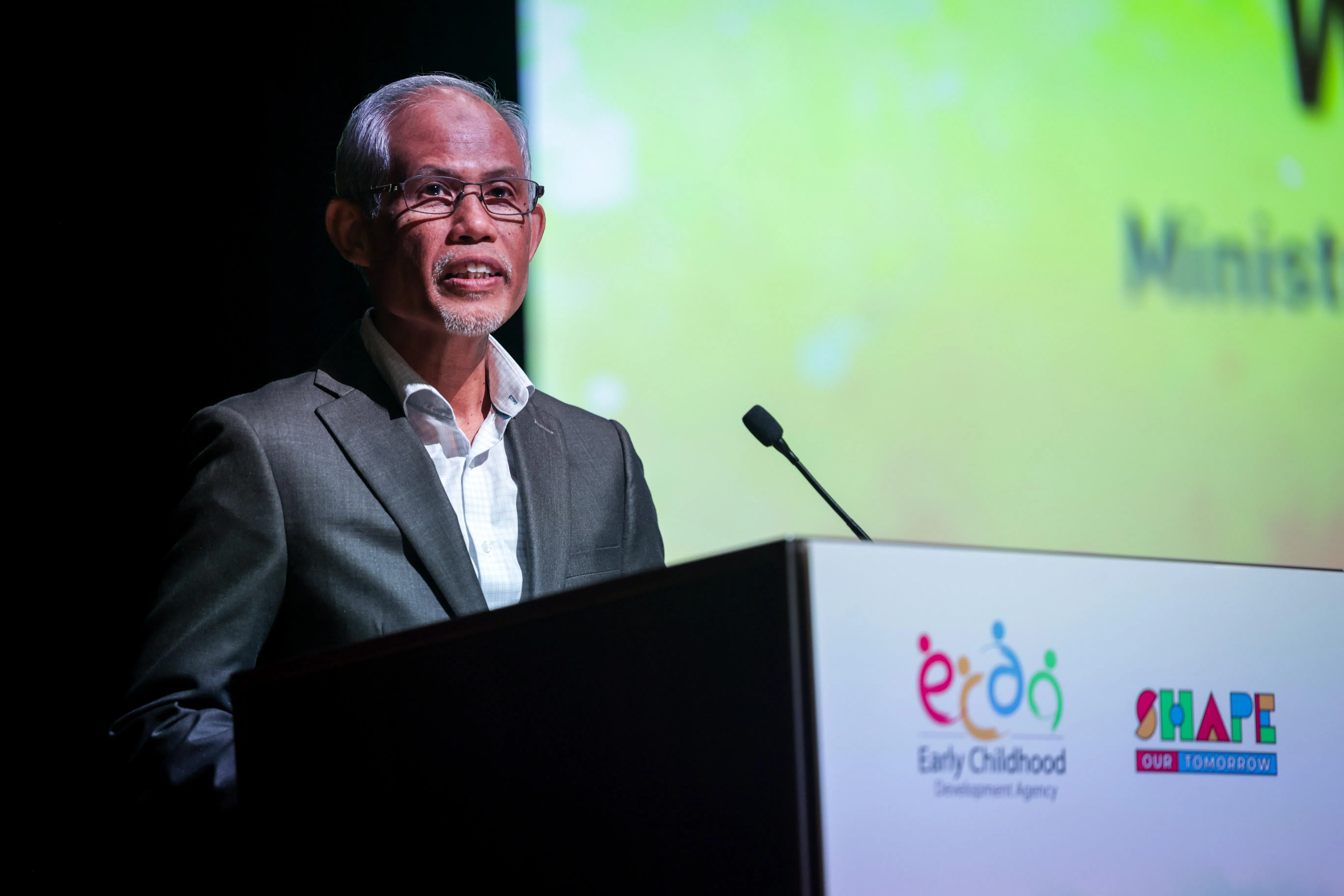 社会及家庭发展部长兼卫生部第二部长马善高星期三（7月12日）在学前教育工作者的“专业发展计划”委任仪式上宣布这项消息。（叶振忠摄）