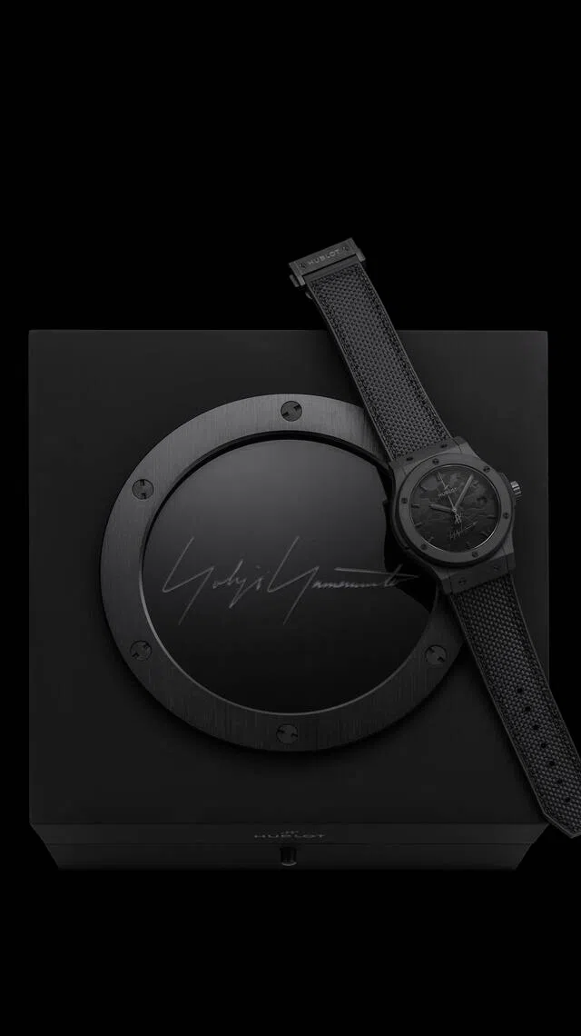 宇舶表与山本耀司合作的Classic Fusion腕表，把“黑”当作一种可被雕刻的语言。（宇舶表提供）