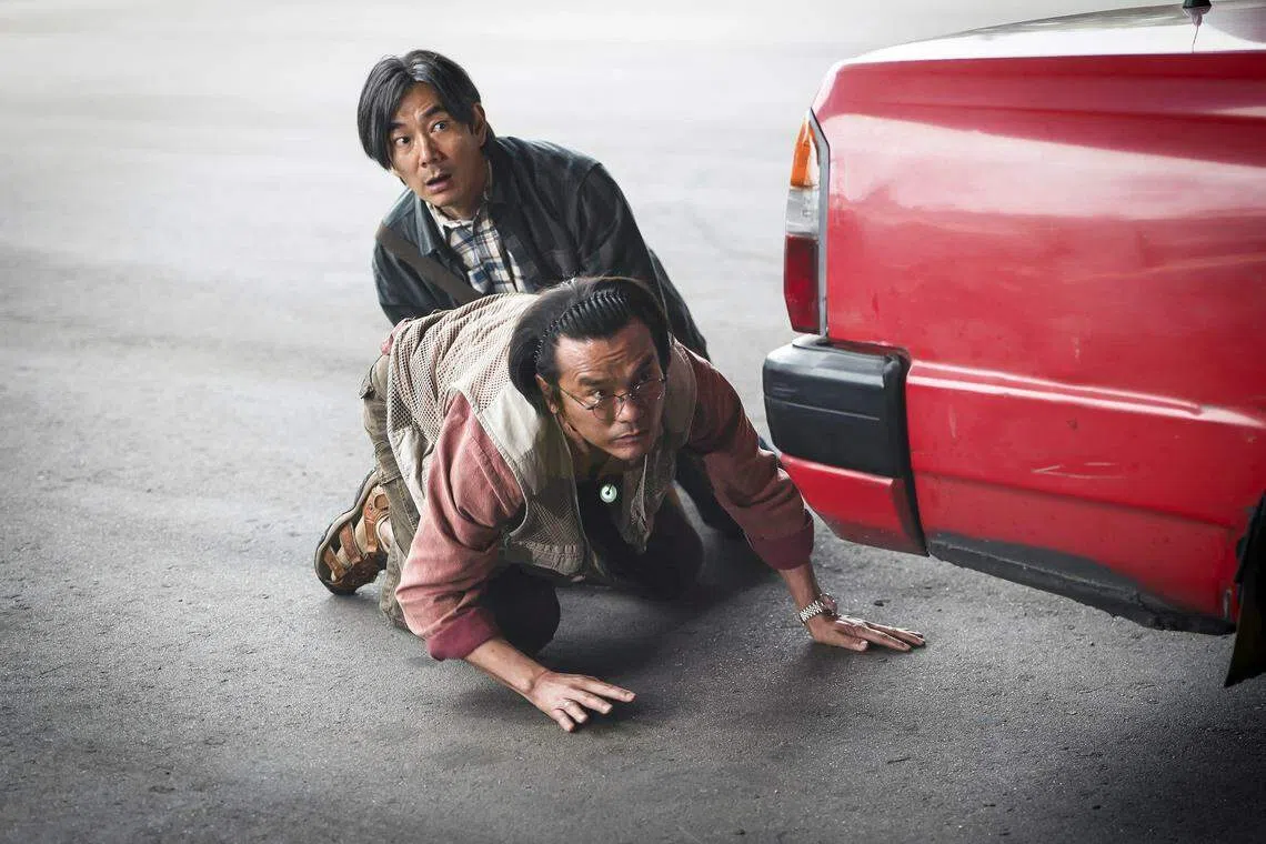 任贤齐（后者）和林家栋戏里戏外都是感情要好的兄弟。（邵氏机构提供）