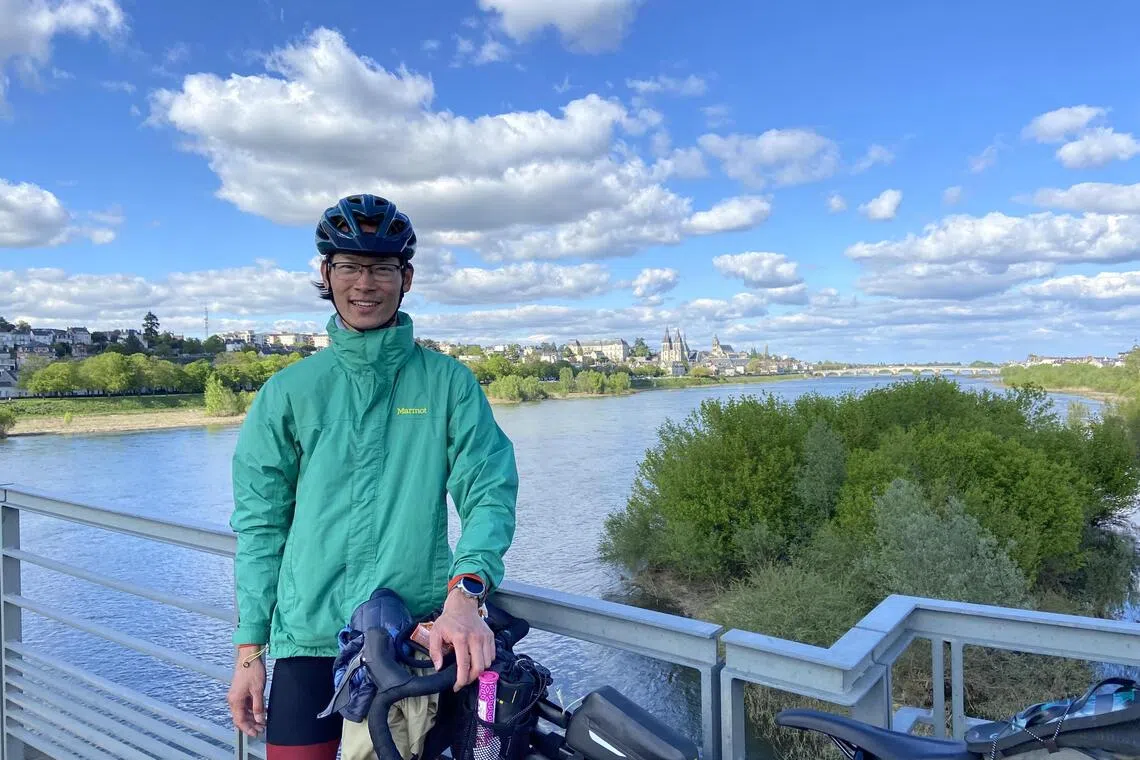 26岁的余奇阳热爱攀岩、跑步和骑脚踏车，在骨髓配对成功后特地加强体能训练。他说，捐赠过程的不适只是暂时，对他人的影响却是一生。（骨髓捐赠计划组织提供）