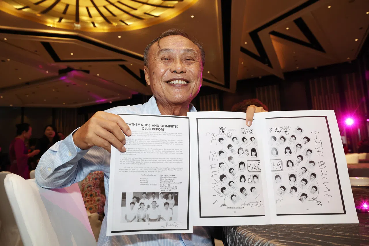 黄循财总理中四班主任兼物理教师邢诒格。（蔡家增摄）