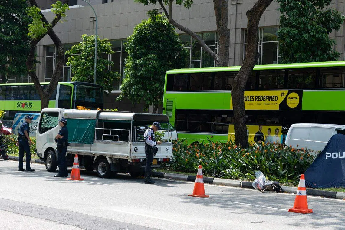 警方事后封锁路段，进行调查。（张思庆摄）