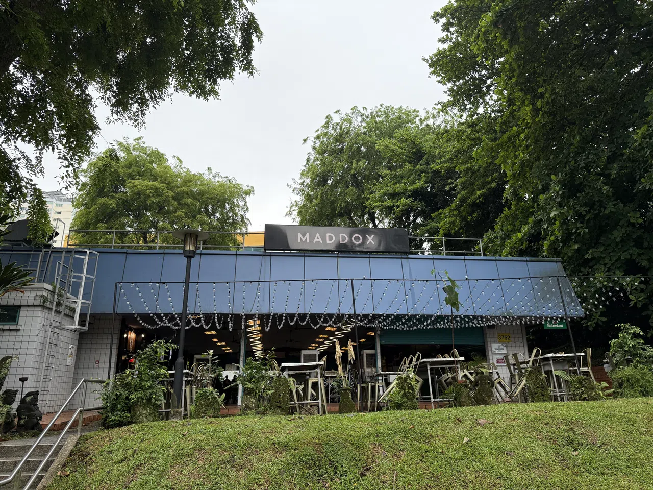 Maddox Canteen Bar，感觉入夜后用餐氛围会不错。（陈映蓁摄）