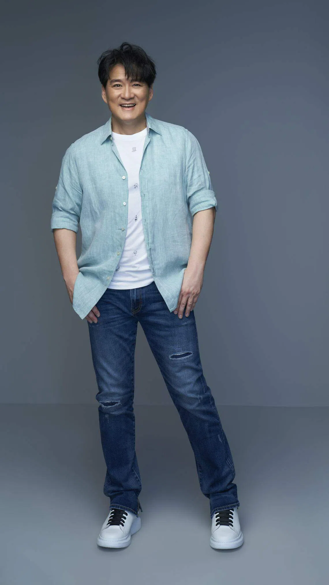 周华健自认作风侠客，也努力培养一颗少年的心。（Live Nation新加坡提供）