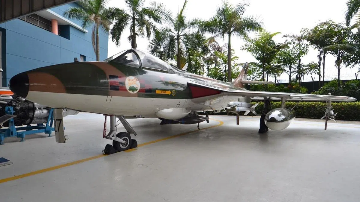 这间空军博物馆可看到旧式战斗机。（取自网络）