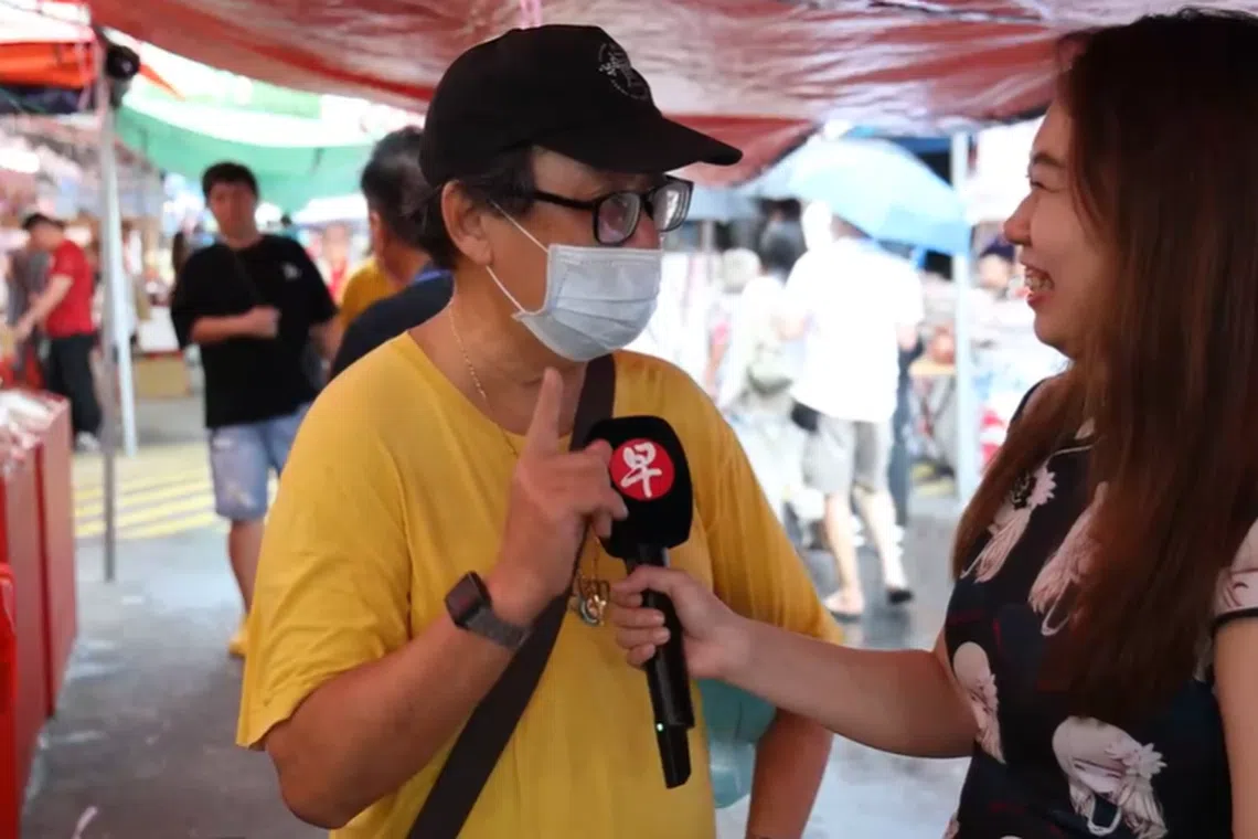 一位单身人士告诉《联合早报》视频记者刘芸如，自己的姐姐一直给他红包，没有结婚就算小孩，可以一直拿红包。（视频截图）