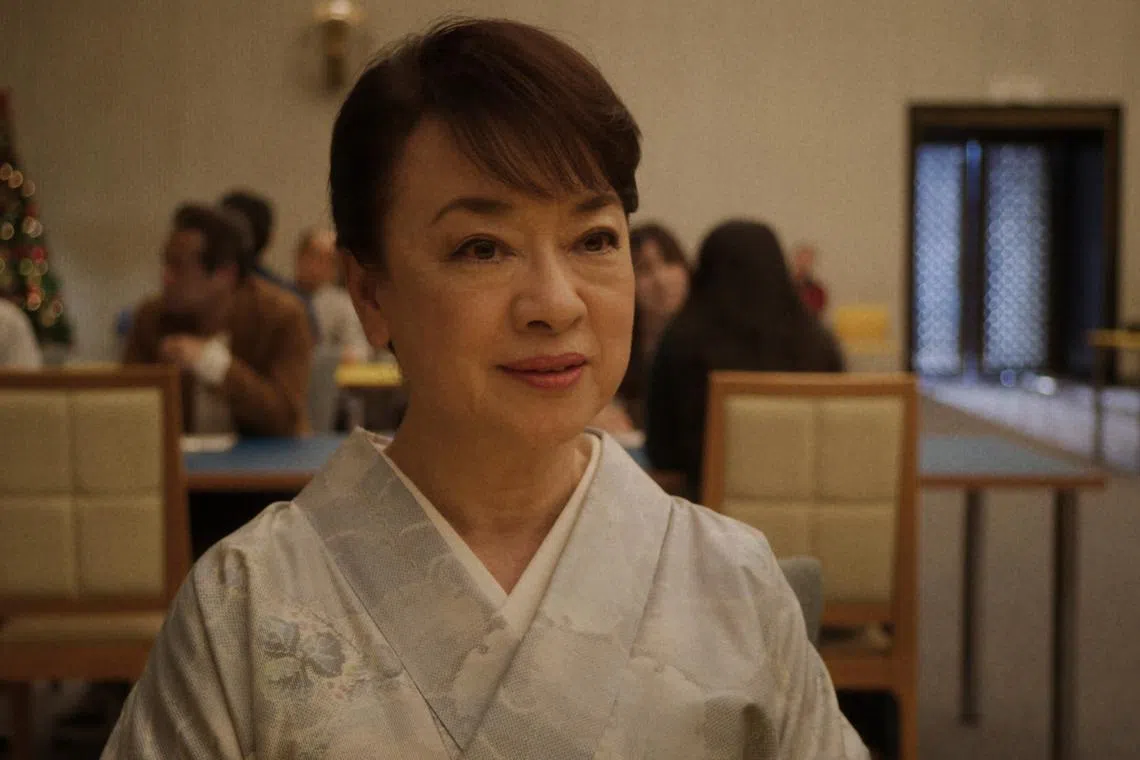 翁倩玉把强势蛮横但内心脆弱的母亲演得精彩，存在感强烈。（互联网）