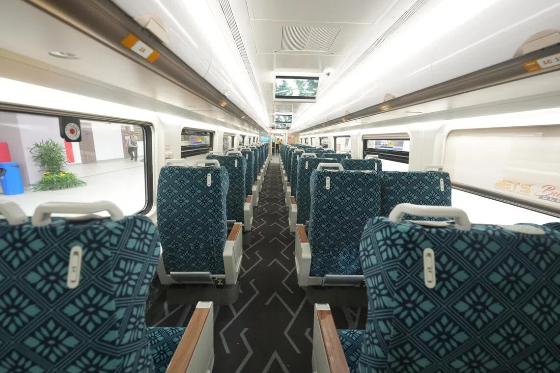 ETS有一节车厢是商务座，座位宽敞。（谢智扬摄）