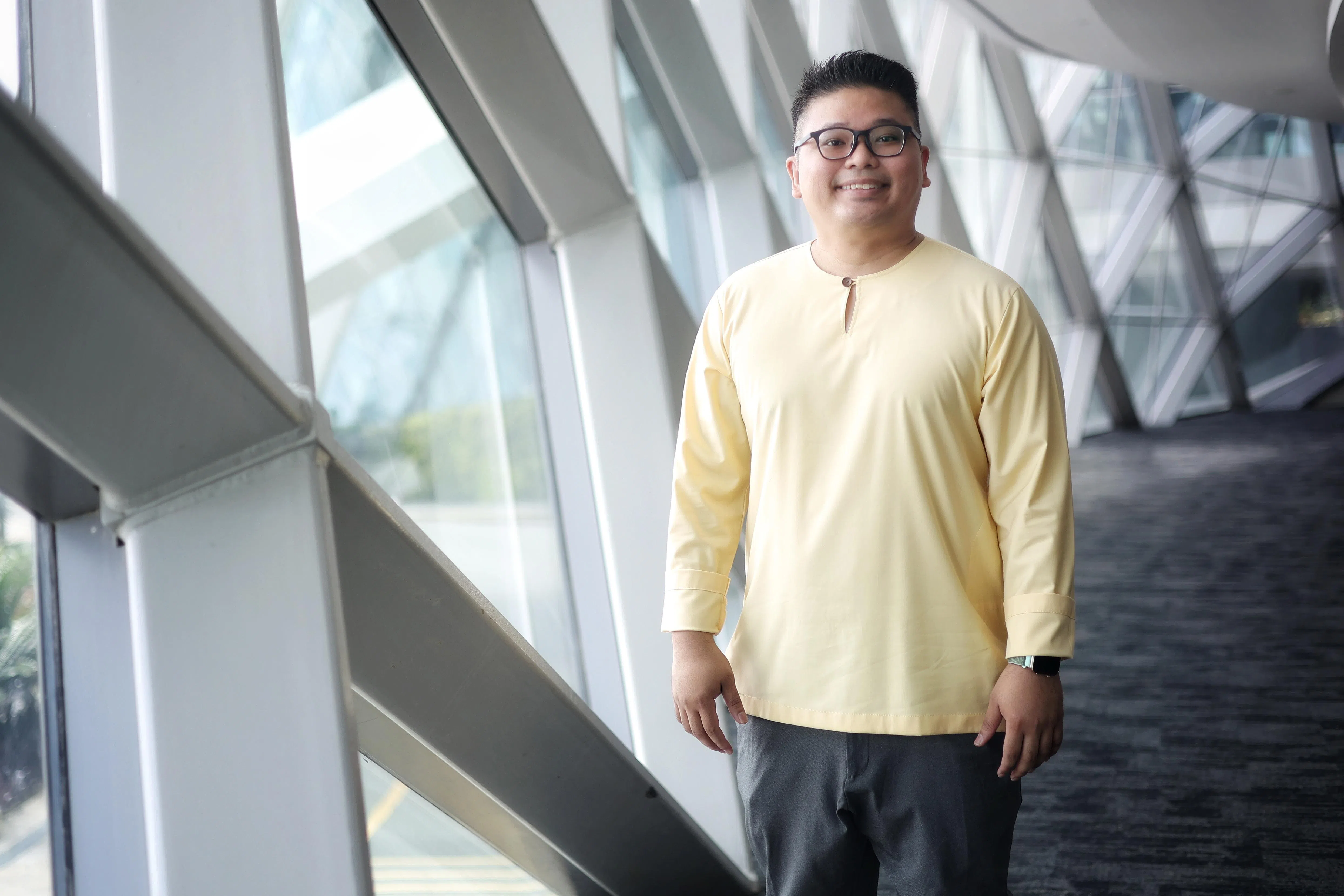 设计思维顾问扎哈里在邻里警局实地调研