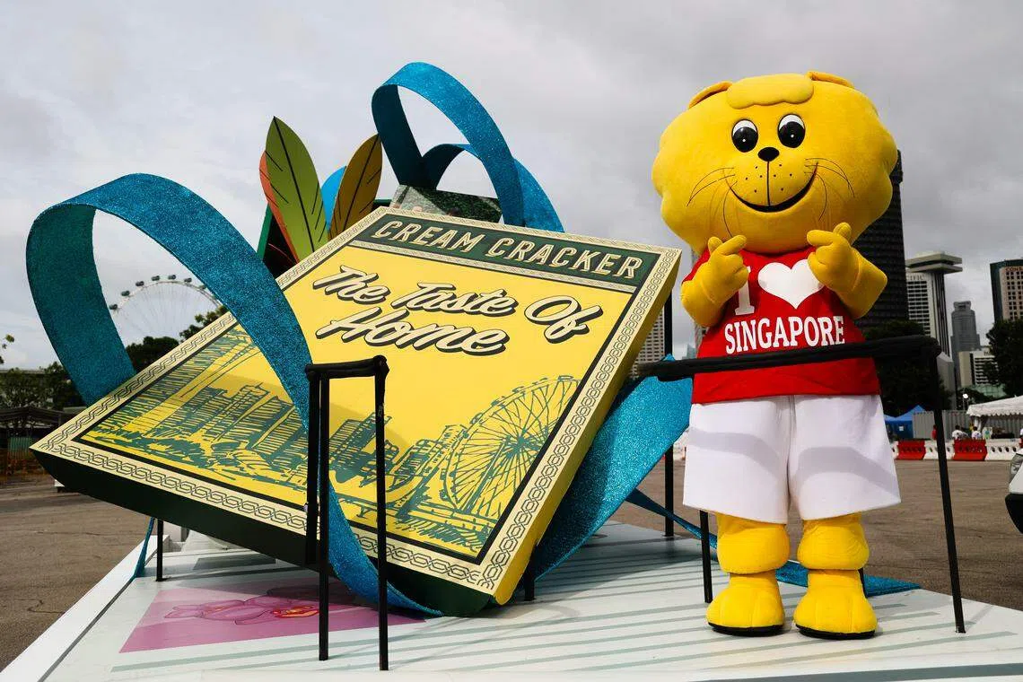 安南将扮演本地家喻户晓的礼貌大使新雅，与观众直接互动。他希望分享自己如何在沙巴地震后重新站起来的经历，向观众强调心理防卫的重要。（蔡家增摄）