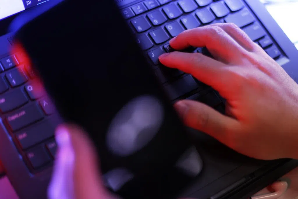 涉替诈骗分子洗钱逾12万元 41岁男子将被控