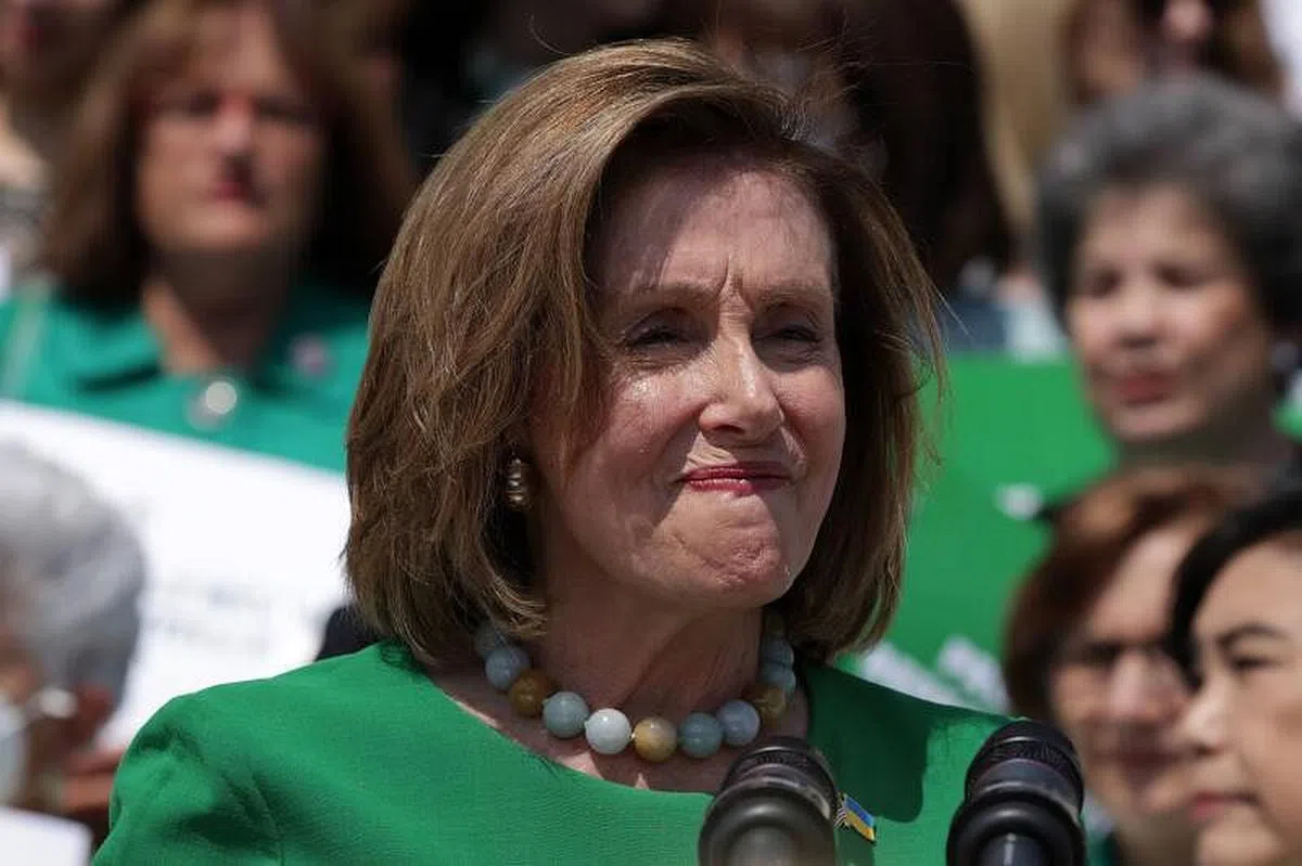 美国众议院议长佩洛西今年7月15日在华盛顿一个关于生育权的记者会上发言。（法新社）