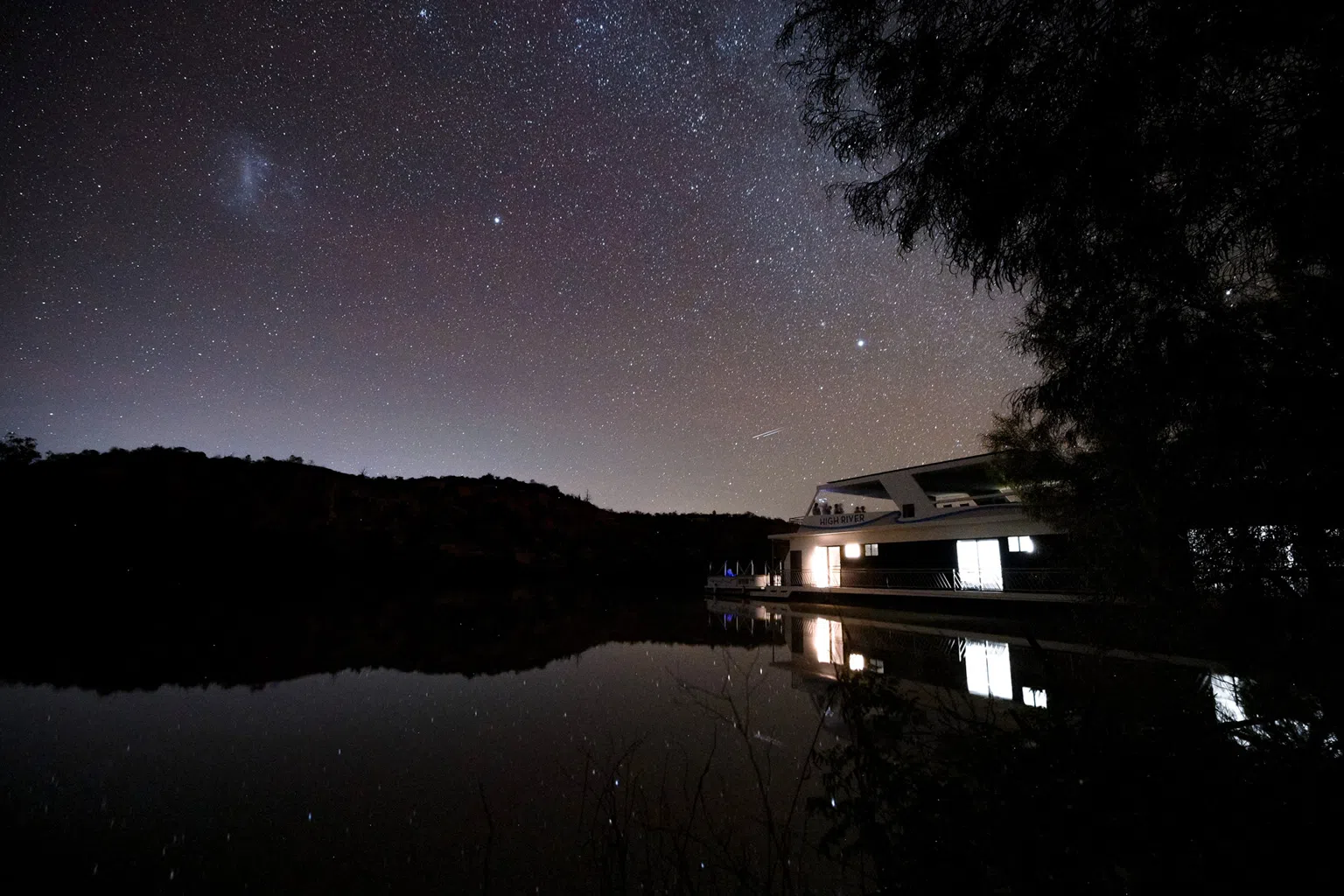 黑暗天空保护区见证璀璨银河和无数星星交织出的壮观夜景。（图/澳大利亚旅游局提供）