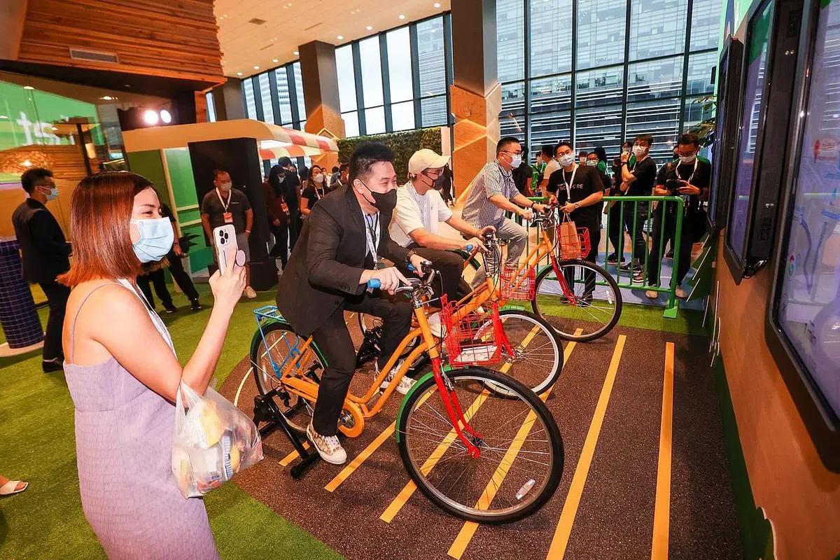 谷歌新加坡首届“Google for Singapore”活动，邀请外宾和媒体试用谷歌服务和产品。（陈斌勤摄）