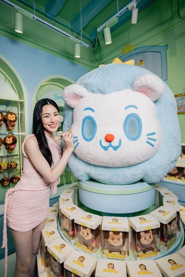 Sinnkawa中心公仔人物是我国旅游业“男神”鱼尾狮。（Sinnkawa提供）