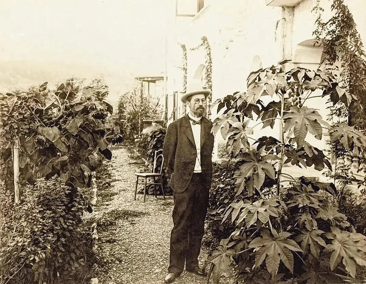 契诃夫在雅尔塔白色别墅。（互联网）