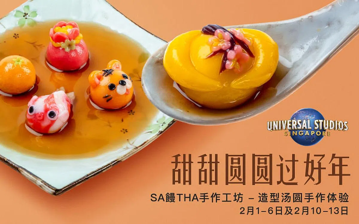 到新加坡环球影城的星际战车咖啡厅(StarBot Café)参加手作工坊，学做造型逗趣的卡通汤圆，传统结合新意。（图／圣淘沙名胜世界提供）