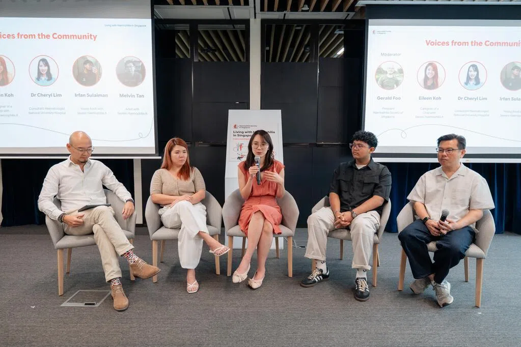 血友病是血液无法正常凝固的罕见疾病，本地大约有280名患者，固定医药费加上额外费用对其中一些人构成沉重负担，所承受的心理压力也很大。