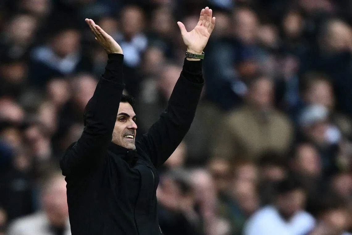 联赛还剩下三场，炮兵主帅阿特塔说，下一场比赛会十分艰难。（路透社）