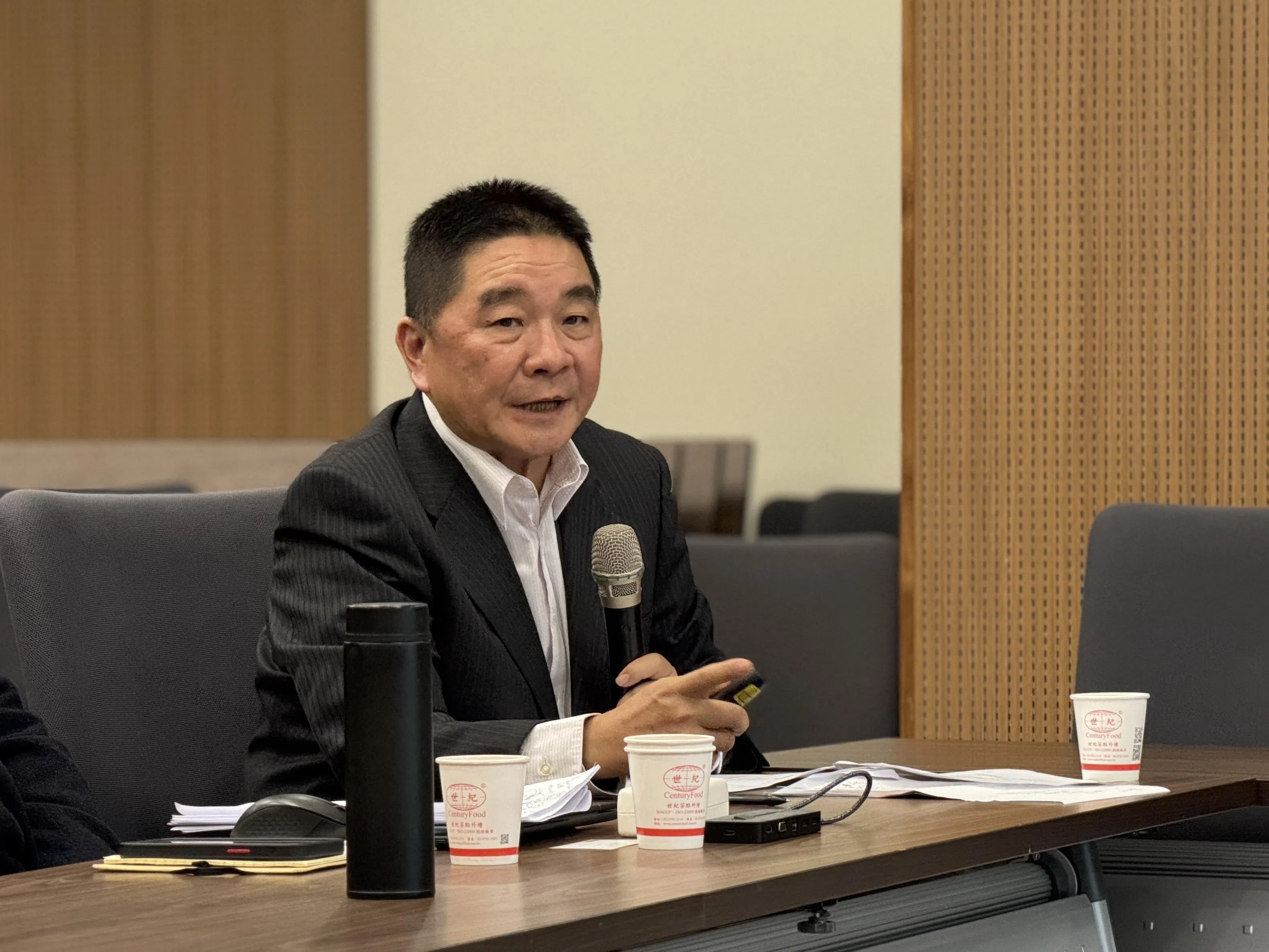 台军退役少将胡瑞舟认为，从以哈冲突可以看出，北京仍很可能对台发动奇袭。（缪宗翰摄）