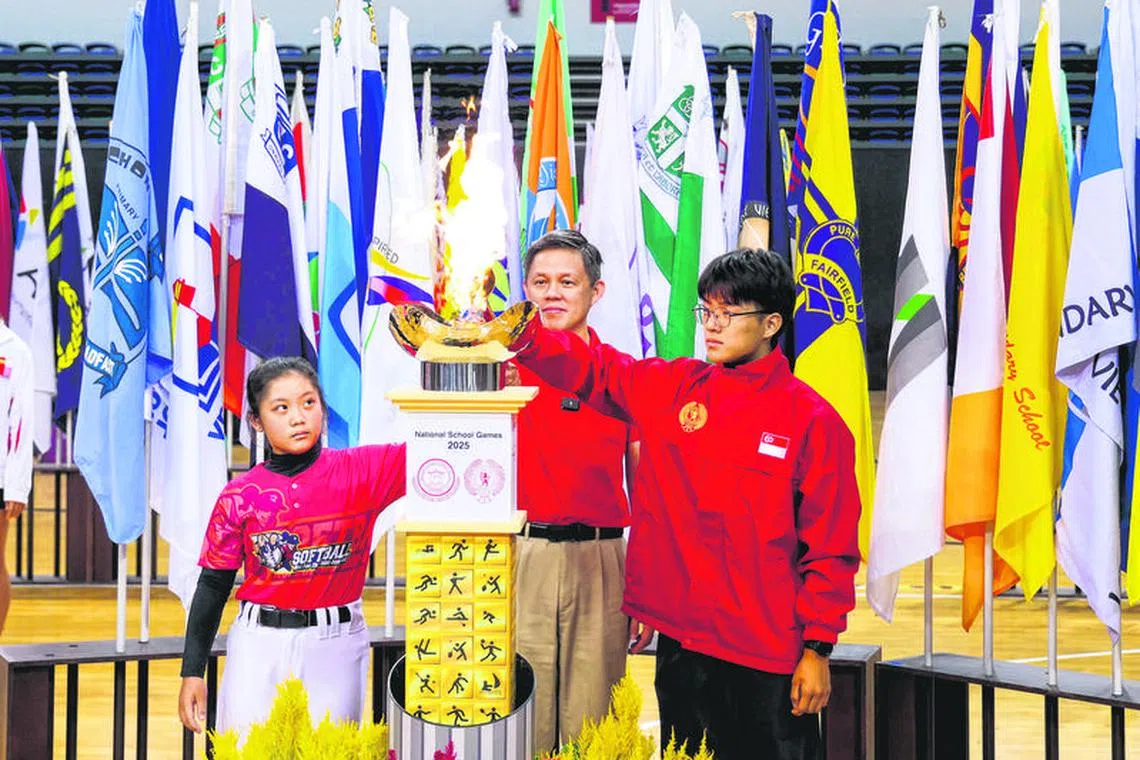 全国校际运动会热烈展开，小小运动员全力以赴追逐体育梦。