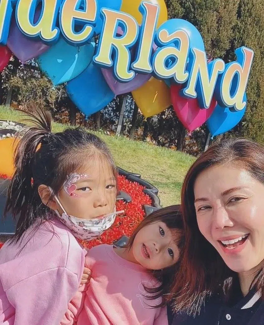 宋怡霏育有6岁长女和两岁半的幼女。（取自宋怡霏IG）