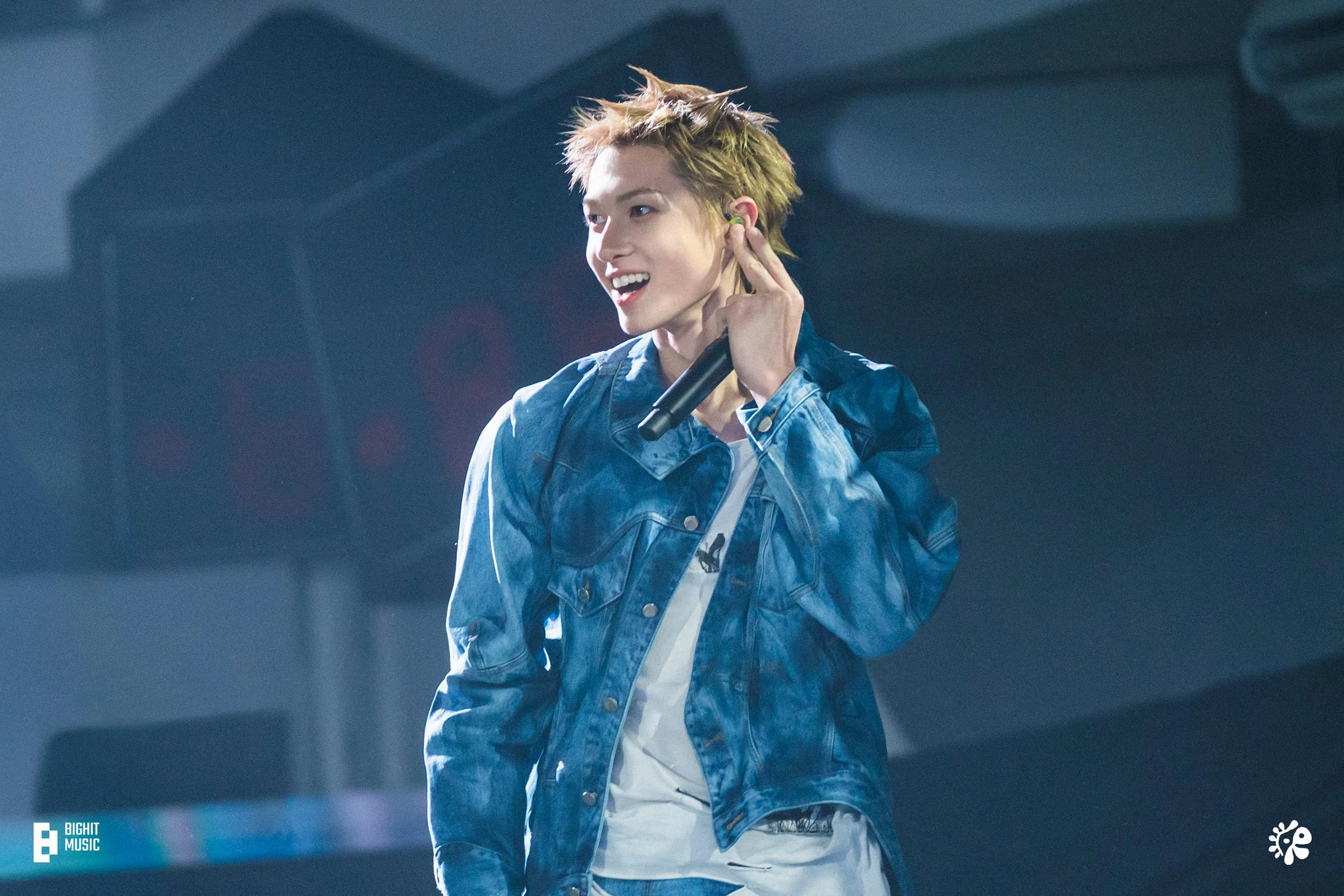 队长Martin是团内练习时间最长的成员。（取自团体Weverse）