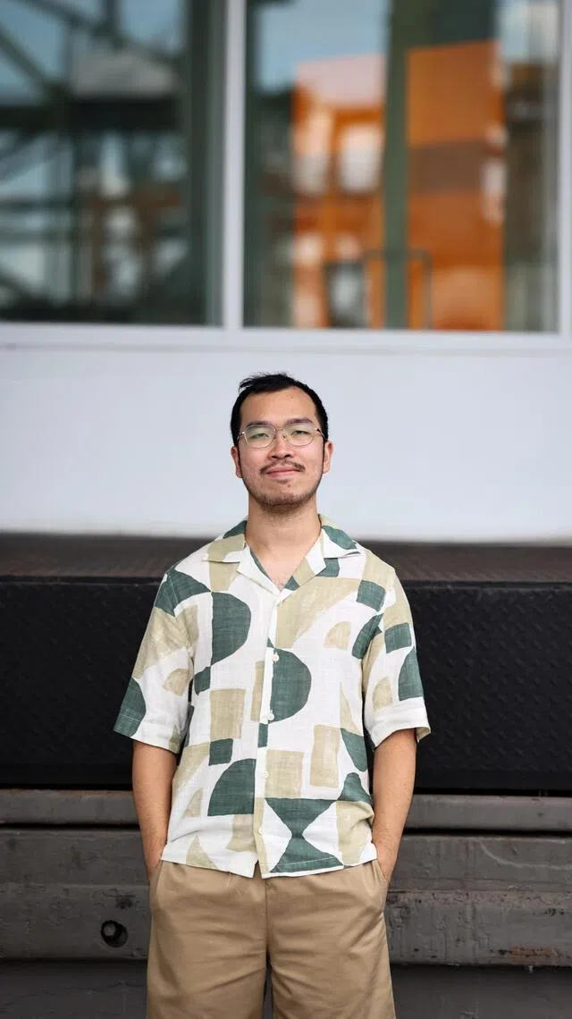 郭毅杰是《告诉阳光》的编剧，中学时期也加入《联合早报》“字食族”学生栏目，开启创作的马拉松。（档案照）