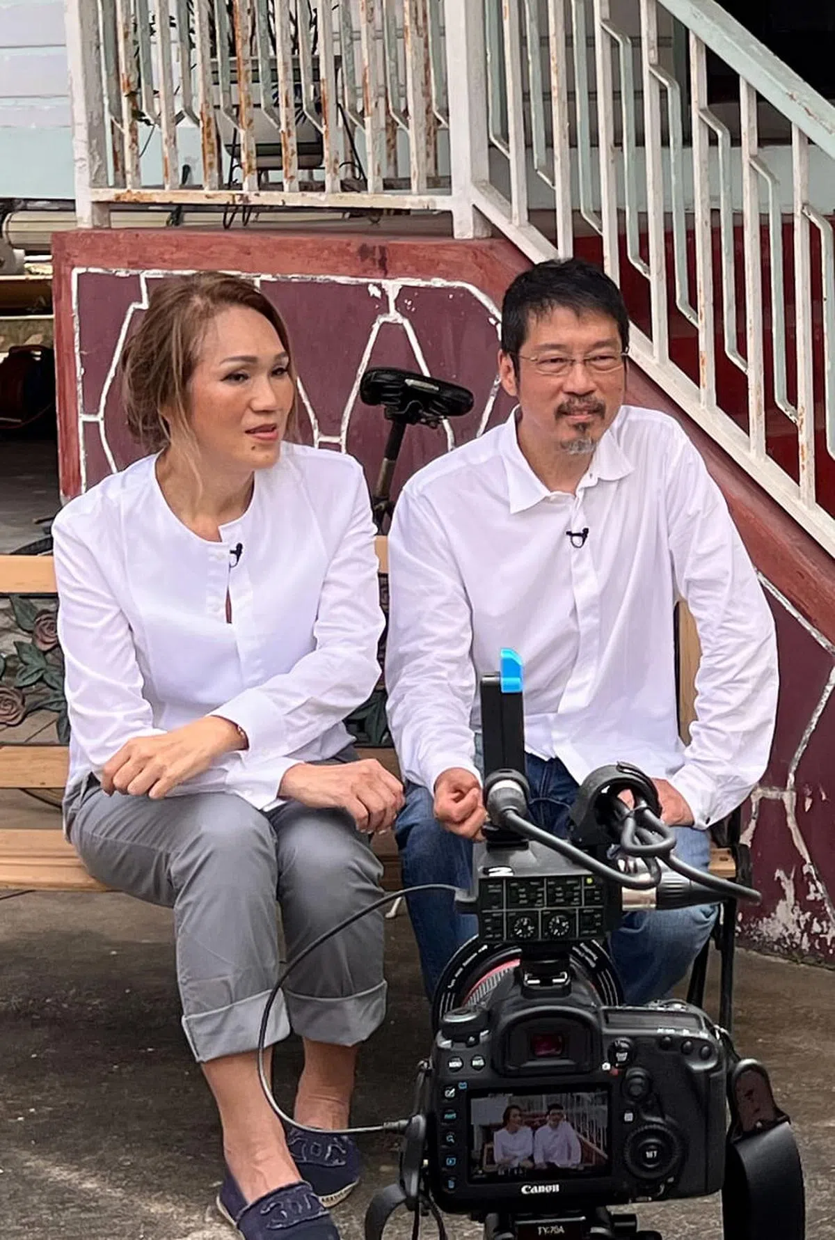 林松发（右）和曾楚红一看到房子的外观就决定买下。