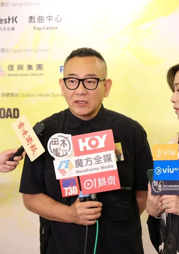 林保怡大赞刘兆铭为人幽默风趣，开得起玩笑又喜欢请客。（香港01网）